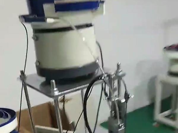 組裝現(xiàn)場(chǎng)